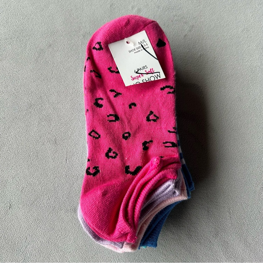 Set of 6 Pairs ~ Super Soft No Show Socks ~ Kids Size M/L Shoe Size 13-5